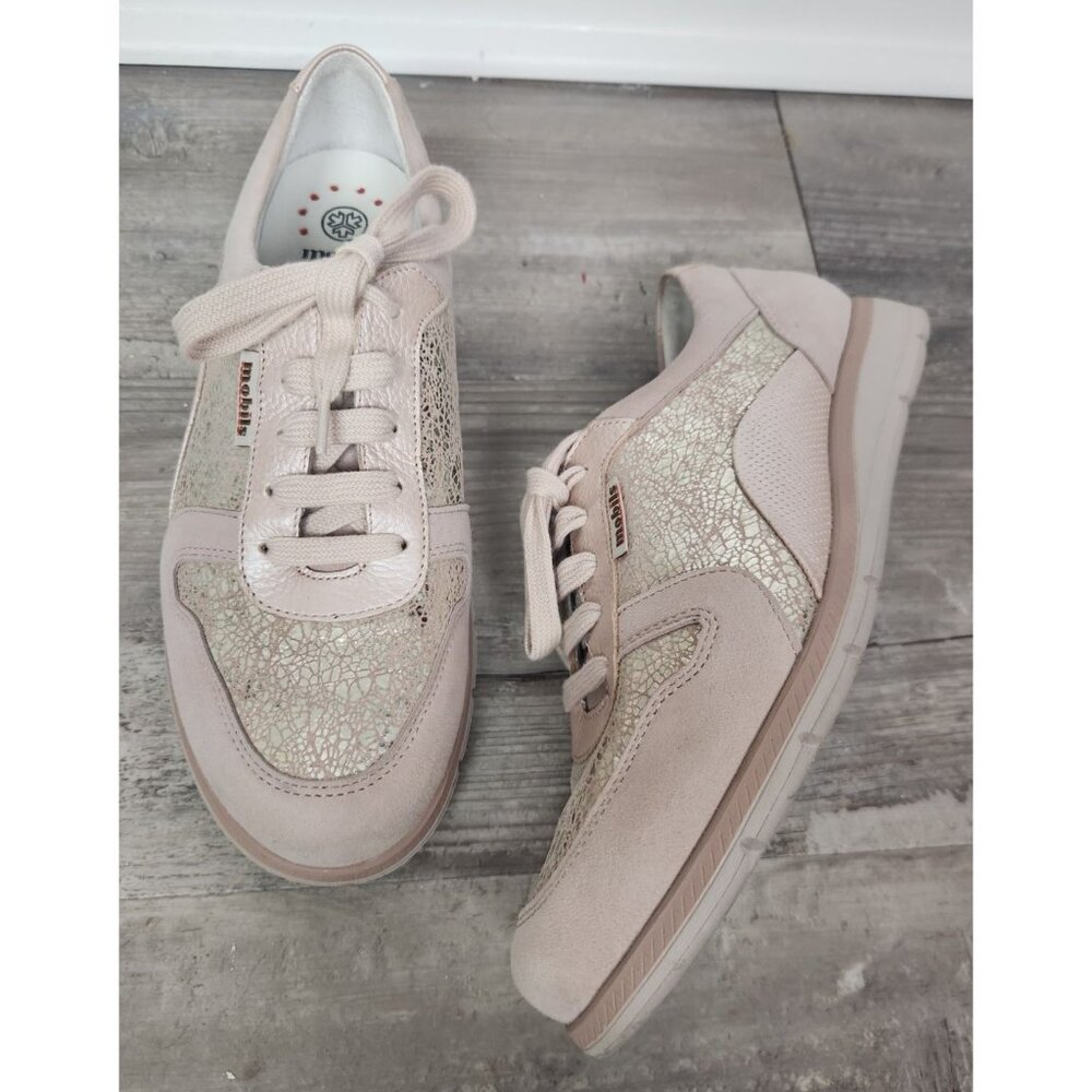 Mobils ERGONOMIC Women's Sz. 7 Pink Suede & Embossed Lace Up Sneakers